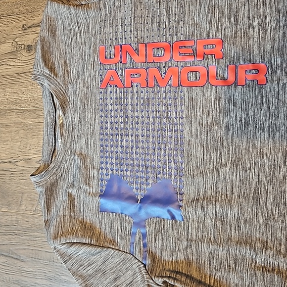 Under Armour Youth Medium Grey Shirt - Picture 2 of 4